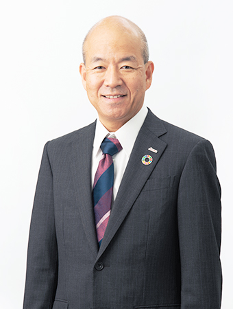 山田芳雄